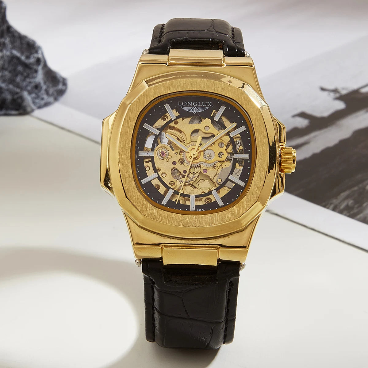 Reloj con movimiento suizo