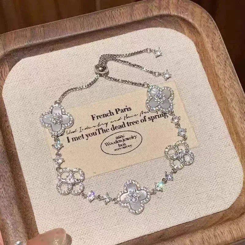 Pulsera de flores